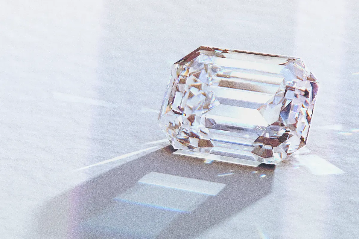 Emerald cut Diamonds: How to Buy with Confidence